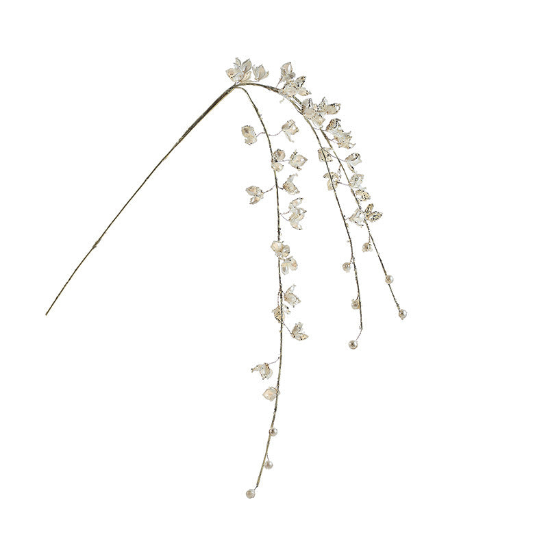 The Fluffy One White Flower Berry Hanging Garland